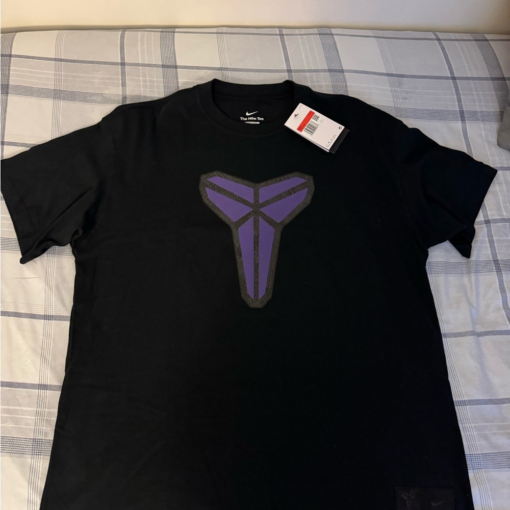 Nike Men's Black and Purple Kobe Bryant logo T-Shirt new with tags limited